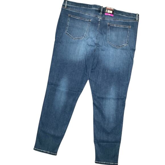 Kirkland Signature Women's Jeans Blue High-Rise Stretch Size 22 NWT - Picture 4 of 7